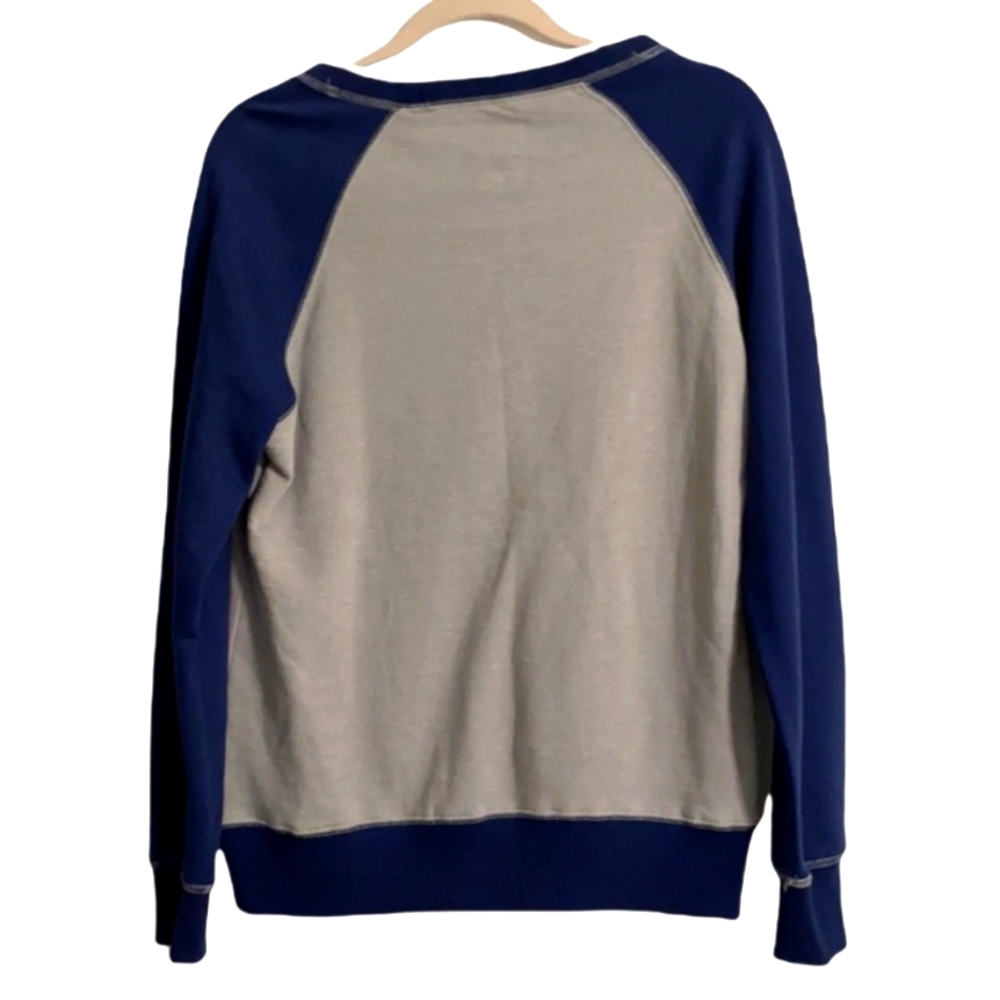 Majestic Patriots Grey & Blue Pocket Sweatshirt Men Size M - Picture 2 of 6